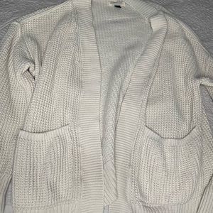 Cárdigan cream color